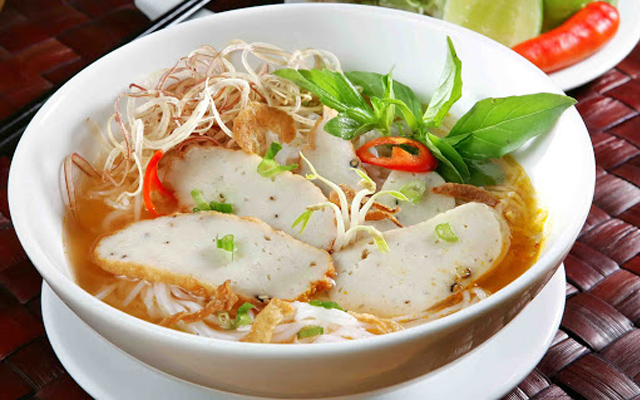 Đặc sản bún chả cá Nha Trang